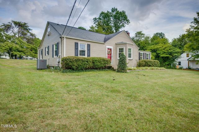 1837 Holston Drive, Bristol, TN 37620