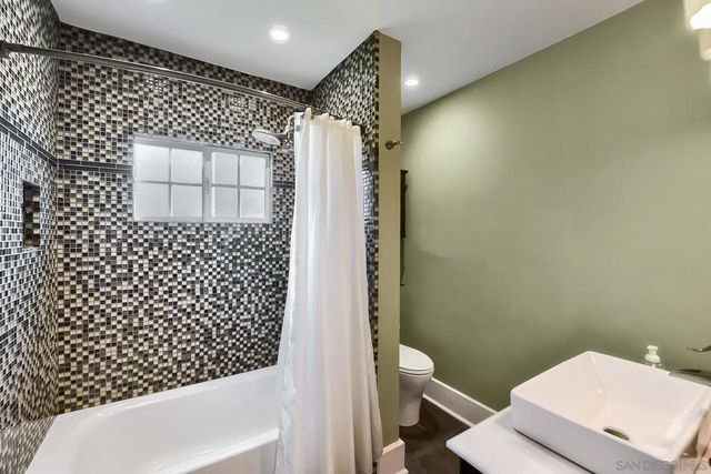 1040 Johnson, San Diego, CA 92103