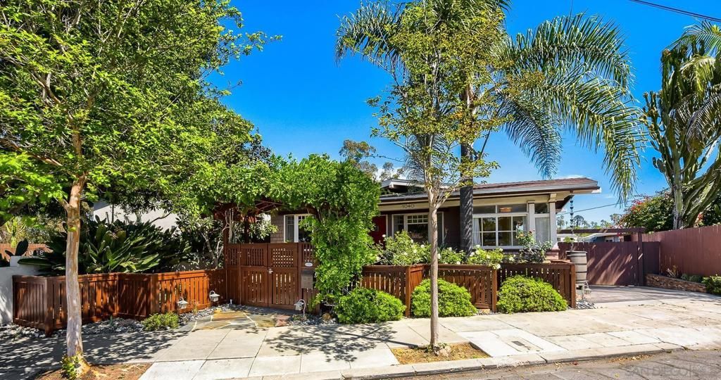 Image 2 of property listing at 1040 Johnson, San Diego, CA 92103