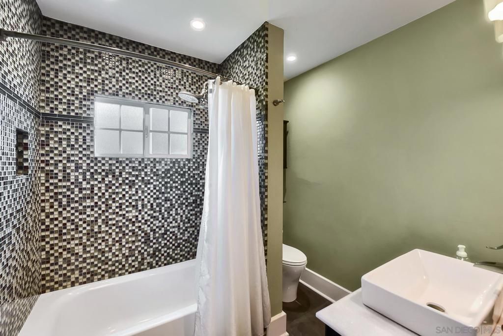 Image 22 of property listing at 1040 Johnson, San Diego, CA 92103