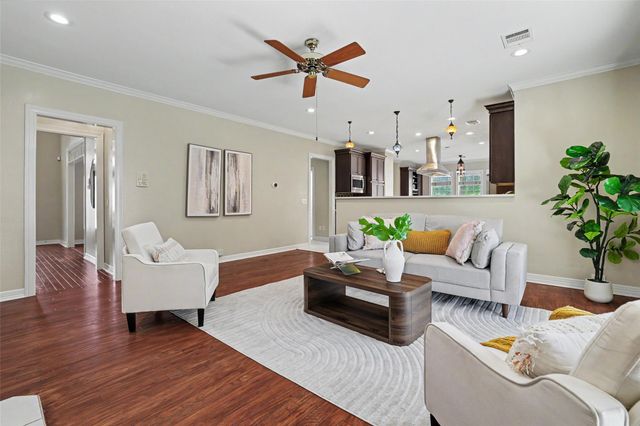 8504 Sweetness LN, Austin, TX 78750