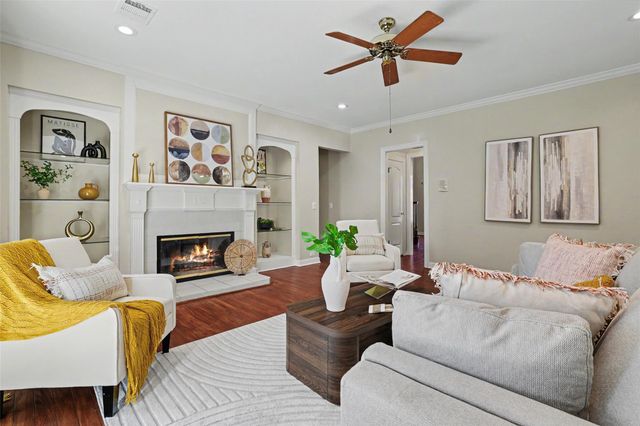 8504 Sweetness LN, Austin, TX 78750