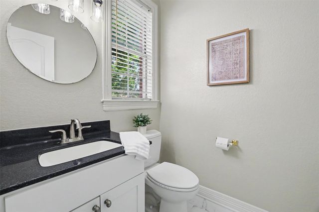 8504 Sweetness LN, Austin, TX 78750
