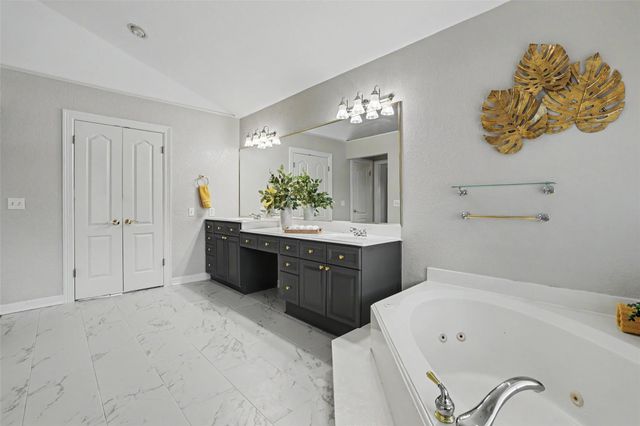 8504 Sweetness LN, Austin, TX 78750
