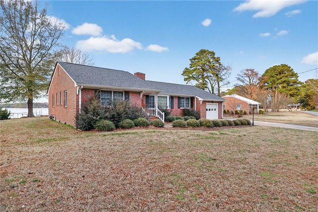 1529 Moores Point RD, Suffolk, VA 23436