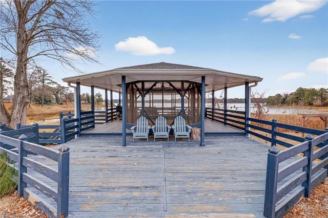 1529 Moores Point RD, Suffolk, VA 23436