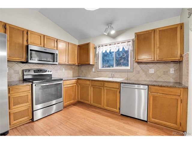 709 S Granby Cir, Aurora, CO 80012
