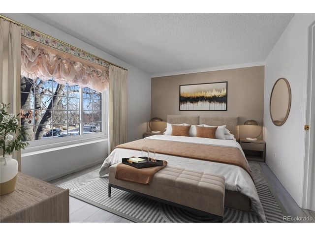 709 S Granby Cir, Aurora, CO 80012