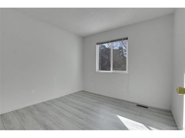 709 S Granby Cir, Aurora, CO 80012