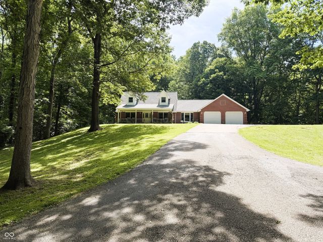 2636 Country Club Road, Spencer, IN 47460