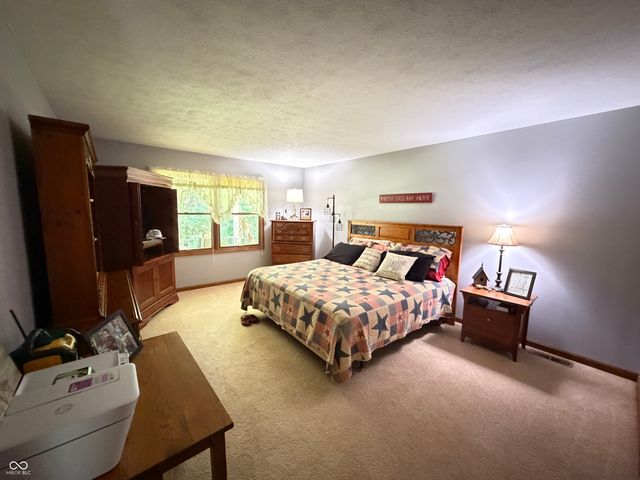 2636 Country Club Road, Spencer, IN 47460