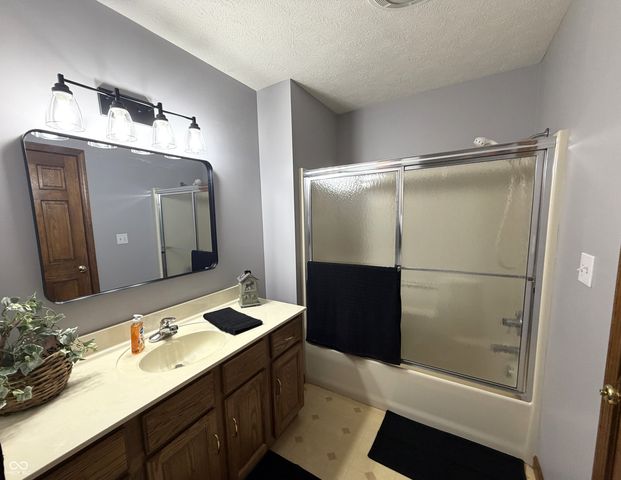 2636 Country Club Road, Spencer, IN 47460