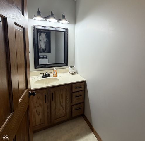 2636 Country Club Road, Spencer, IN 47460