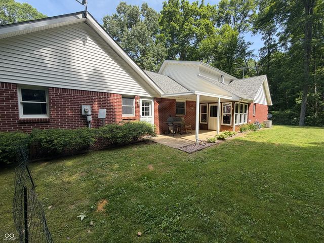 2636 Country Club Road, Spencer, IN 47460
