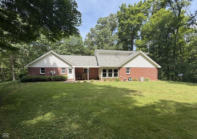 2636 Country Club Road, Spencer, IN 47460