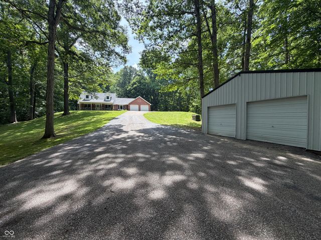 2636 Country Club Road, Spencer, IN 47460