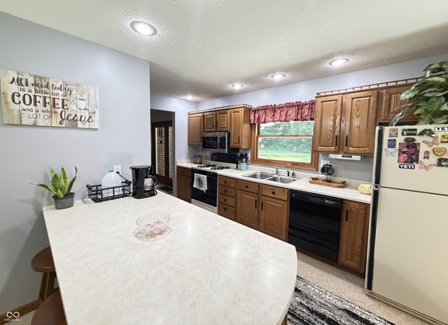 2636 Country Club Road, Spencer, IN 47460