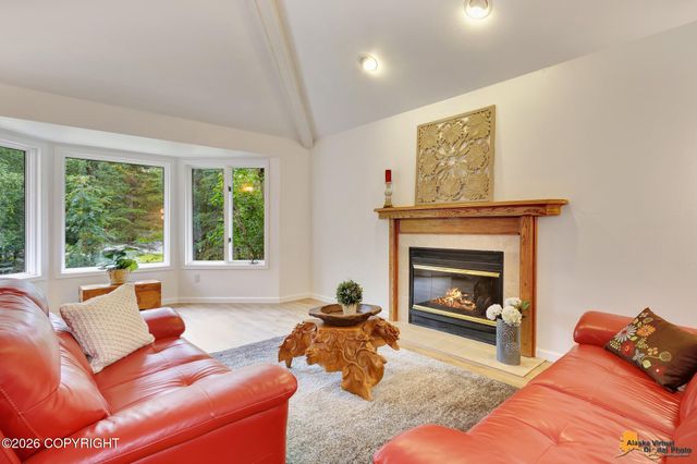 6601 Gunnison Drive, Anchorage, AK 99516