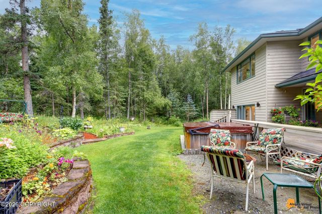 6601 Gunnison Drive, Anchorage, AK 99516