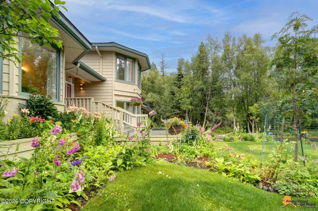 6601 Gunnison Drive, Anchorage, AK 99516