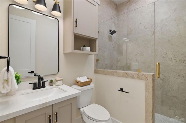 7820 N 38th Street, Mcallen, TX 78504