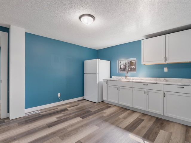 621 7th Avenue, Rock Island, IL 61201