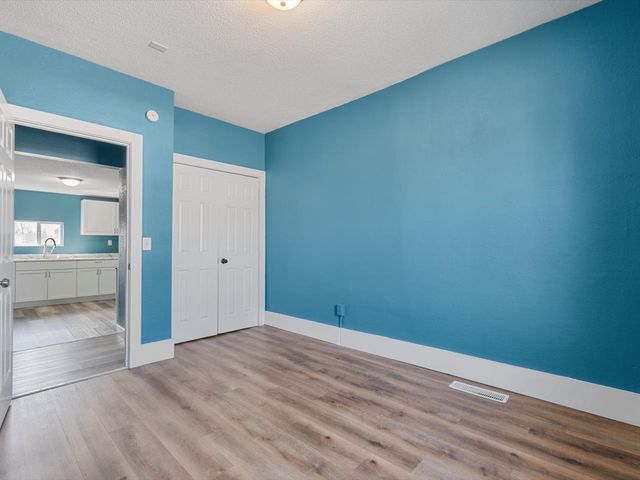 621 7th Avenue, Rock Island, IL 61201