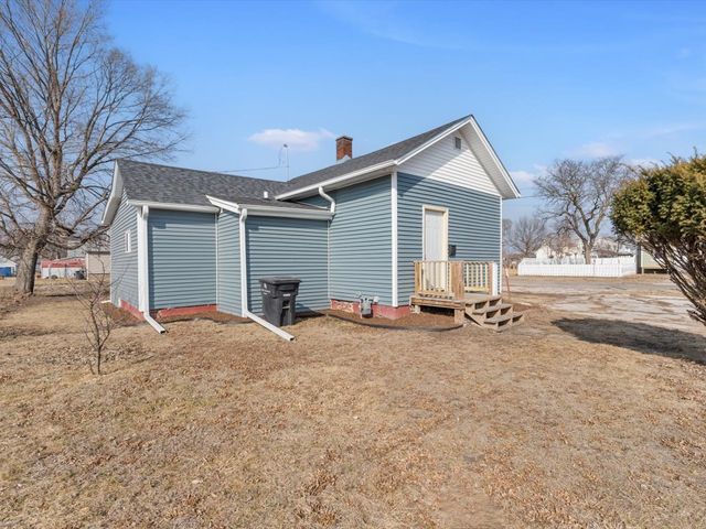 621 7th Avenue, Rock Island, IL 61201