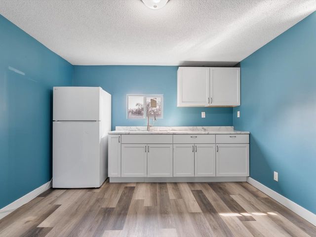 621 7th Avenue, Rock Island, IL 61201