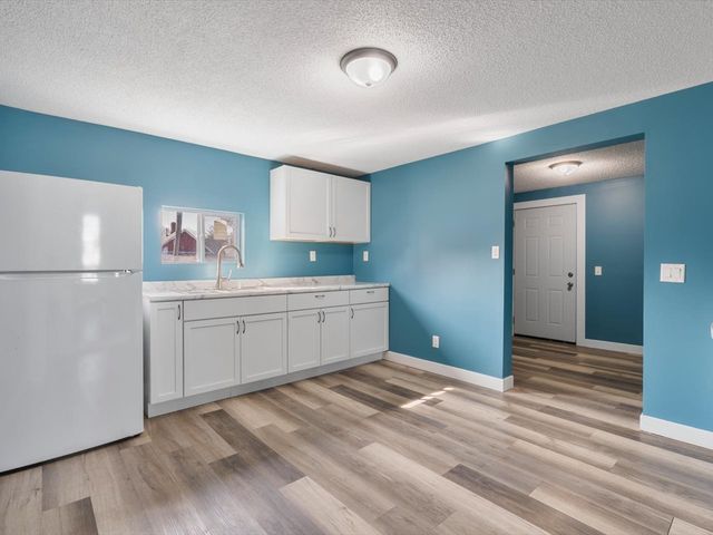 621 7th Avenue, Rock Island, IL 61201