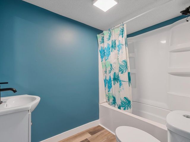 621 7th Avenue, Rock Island, IL 61201