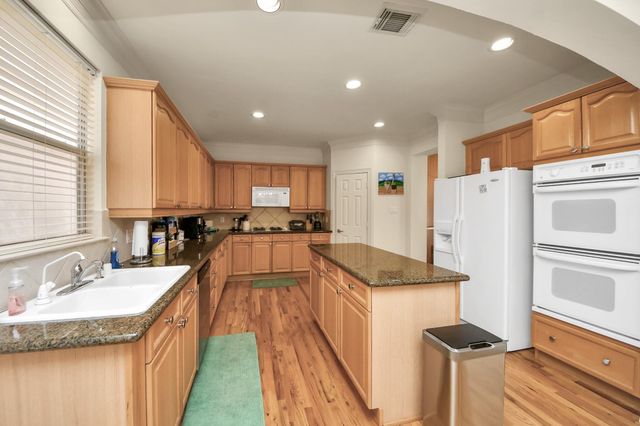 825 Rosine Street, Houston, TX 77019