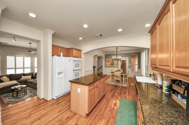 825 Rosine Street, Houston, TX 77019