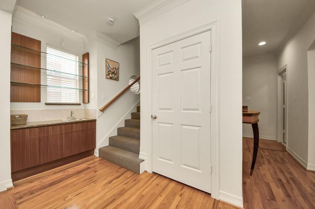 825 Rosine Street, Houston, TX 77019