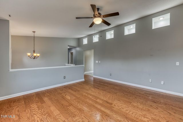 403 Millwood Drive, Johnson City, TN 37615