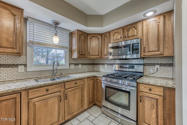 403 Millwood Drive, Johnson City, TN 37615