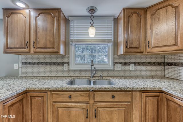 403 Millwood Drive, Johnson City, TN 37615