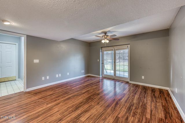 403 Millwood Drive, Johnson City, TN 37615