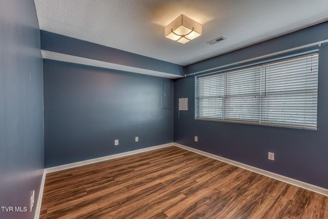 403 Millwood Drive, Johnson City, TN 37615