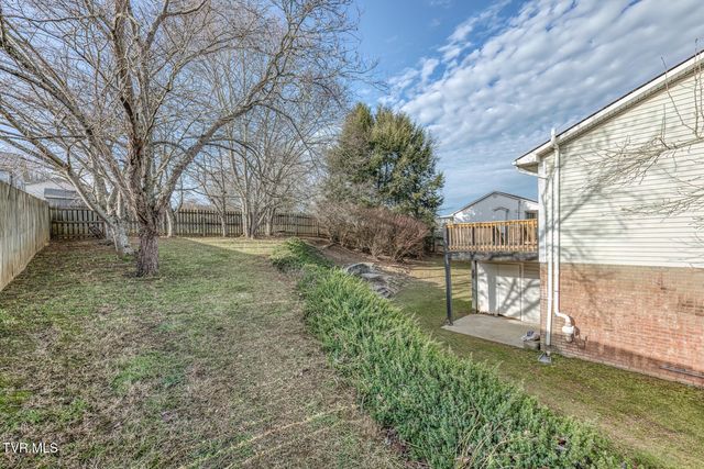 403 Millwood Drive, Johnson City, TN 37615