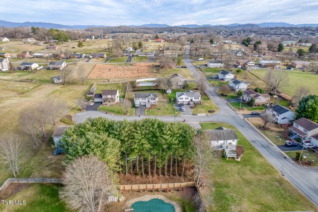 403 Millwood Drive, Johnson City, TN 37615