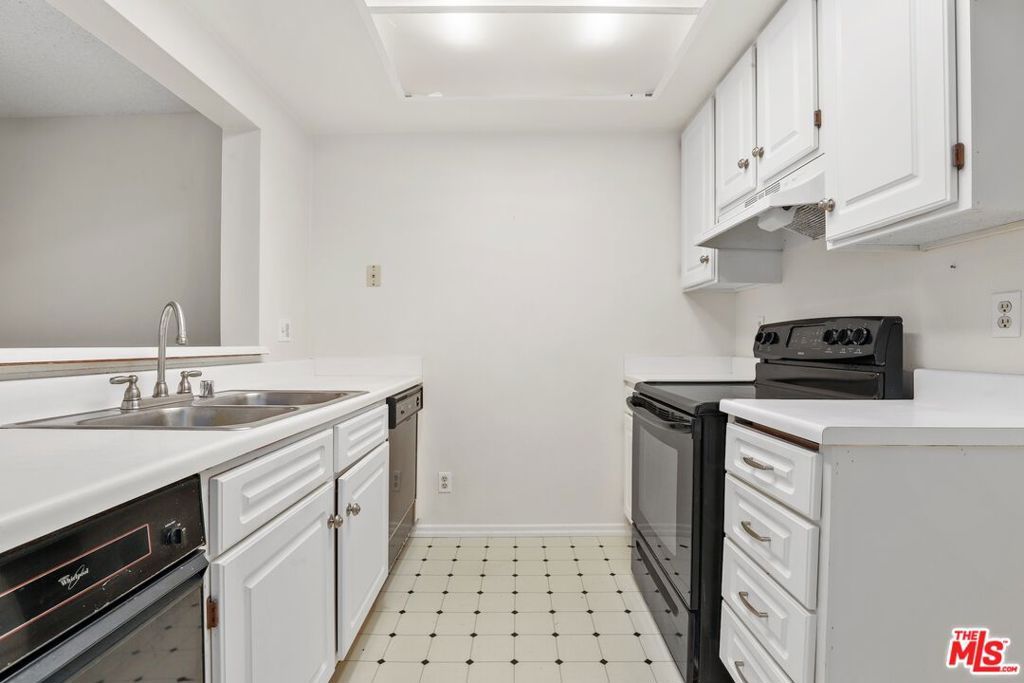 501 Palisades Drive 103, Los Angeles, CA 90272 — photo 2