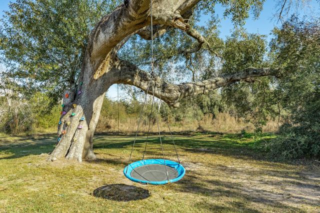 5359 County Road 397, Alvin, TX 77578