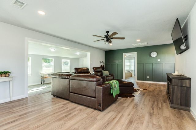 5359 County Road 397, Alvin, TX 77578