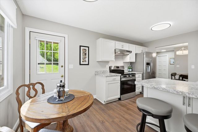 6869 Langford Drive, Edina, MN 55436