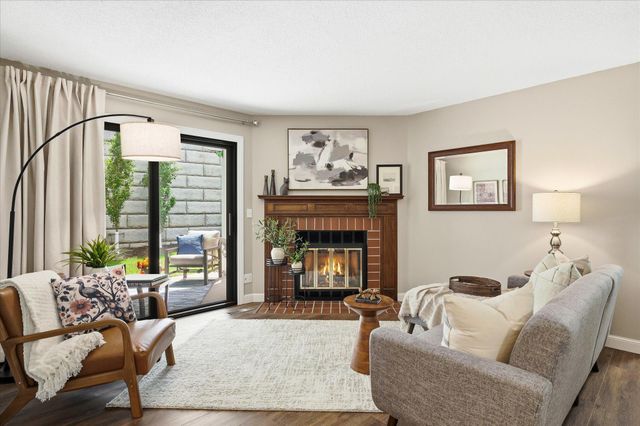 6869 Langford Drive, Edina, MN 55436
