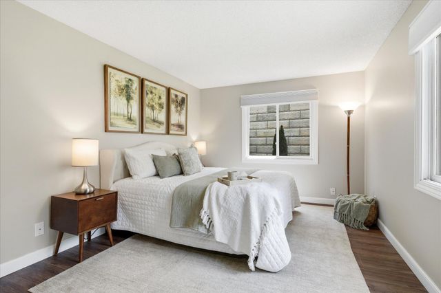 6869 Langford Drive, Edina, MN 55436