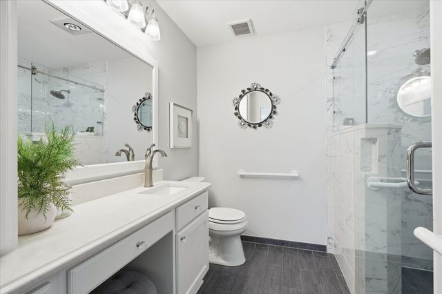 6869 Langford Drive, Edina, MN 55436