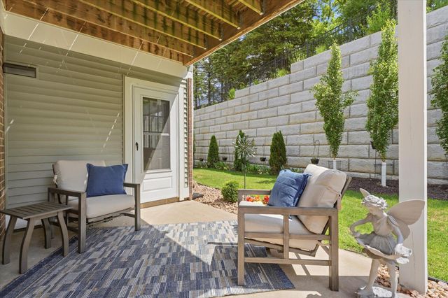 6869 Langford Drive, Edina, MN 55436