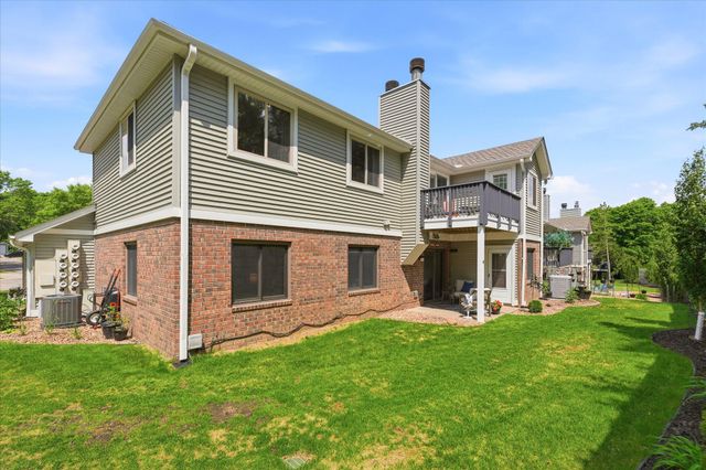 6869 Langford Drive, Edina, MN 55436